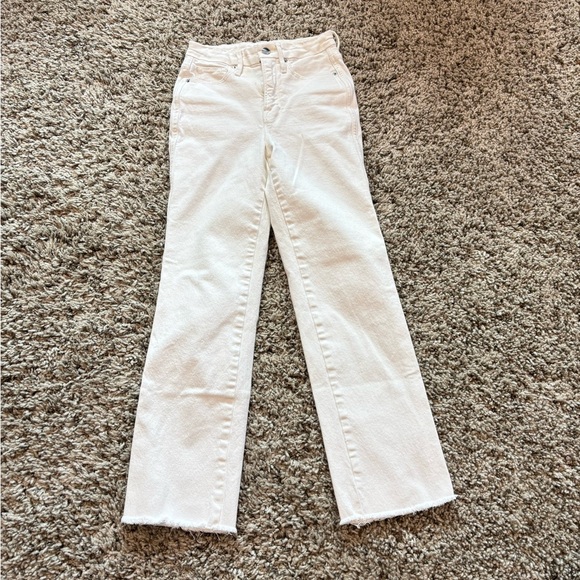 GOOD AMERICAN WHITE DENIM JEANS HIGH WAISTED RISE RAW HEM SIZE 0/25 STRAIGHT LEG - Picture 1 of 5